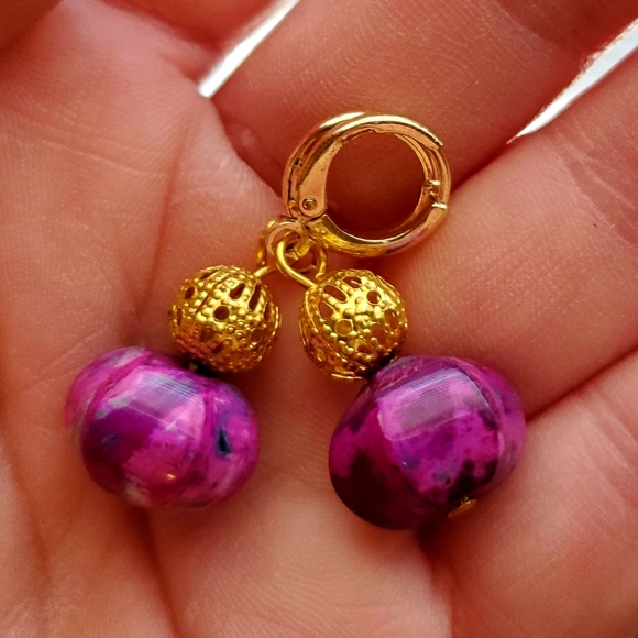 New Stunning Purple Fire Agate Rondelle Gold Earrings. - Picture 9 of 9